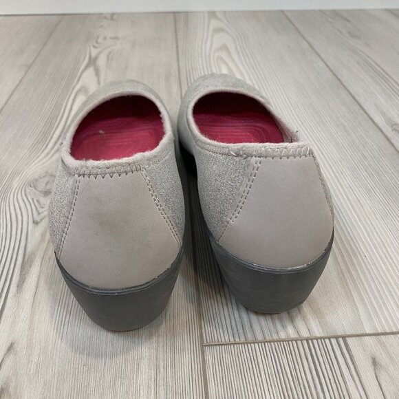 Crocs Busy Day Dual Comfort Wedges Gray Fabric Slip-On Shoes Sz 8 - Picture 6 of 7